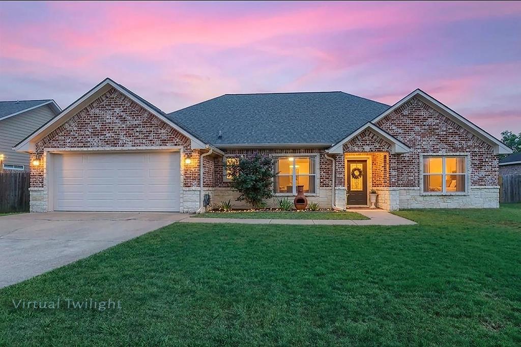 161 Plum Ridge Property Photo 1