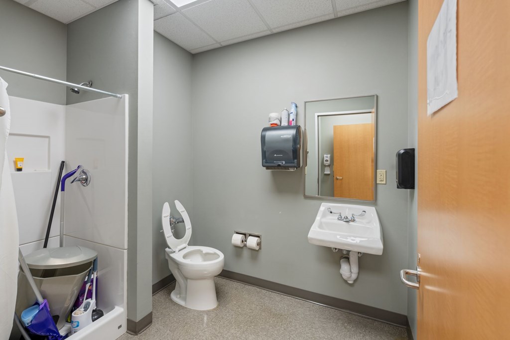 1105 West Frank Avenue Property Photo 14