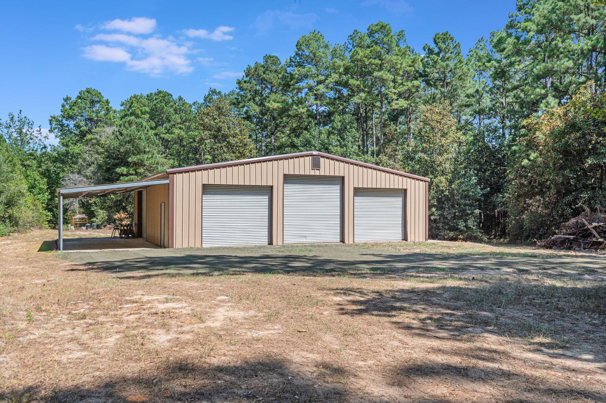 100 County Road 4320 Property Photo 1