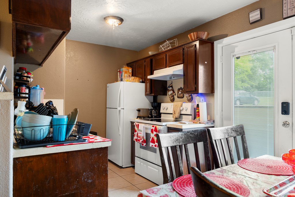 908 Pearl Property Photo 4