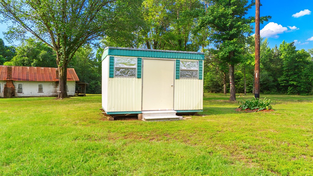 13685 Fm 343 Property Photo 16