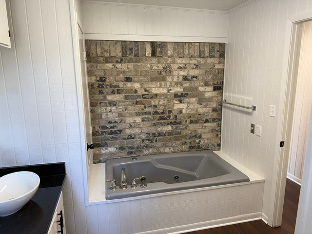 228 Ellington Property Photo 5