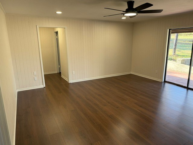 228 Ellington Property Photo 10