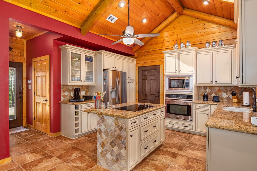 560 Pr 8525 Property Photo 15
