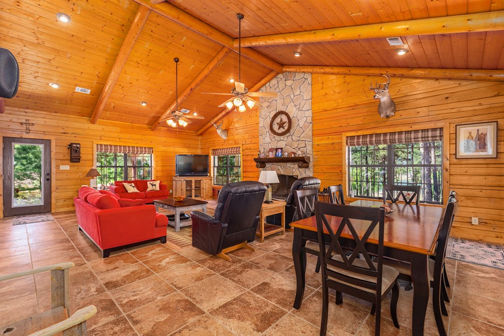 560 Pr 8525 Property Photo 16