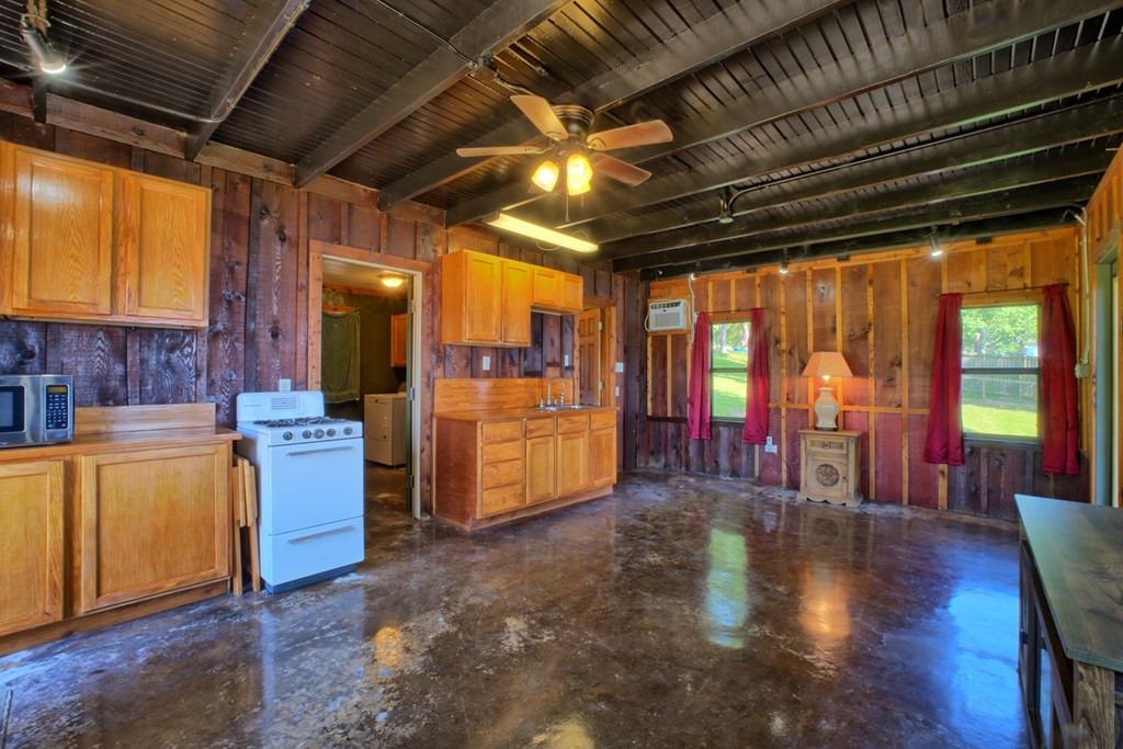 146 Emerald Beach Property Photo 10