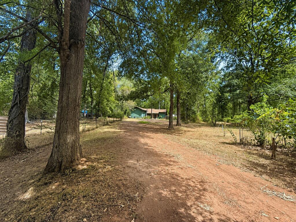 245 Forest Glen Drive Property Photo 25