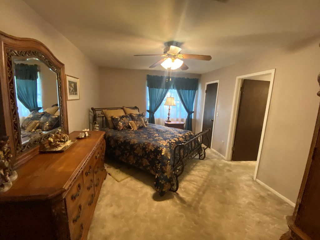 302 Cunningham Drive Property Photo 15