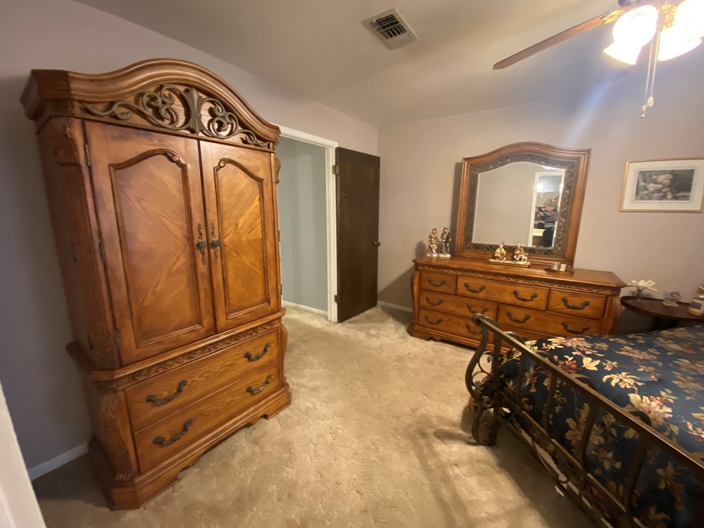 302 Cunningham Drive Property Photo 17