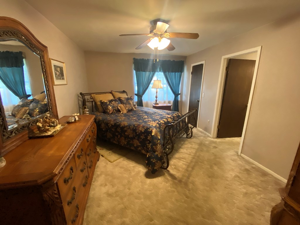302 Cunningham Drive Property Photo 18