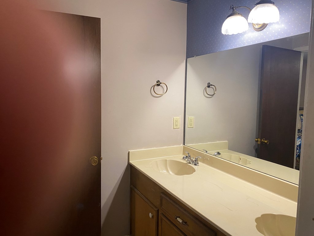 302 Cunningham Drive Property Photo 21