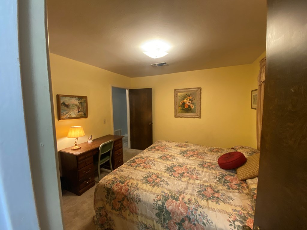302 Cunningham Drive Property Photo 22