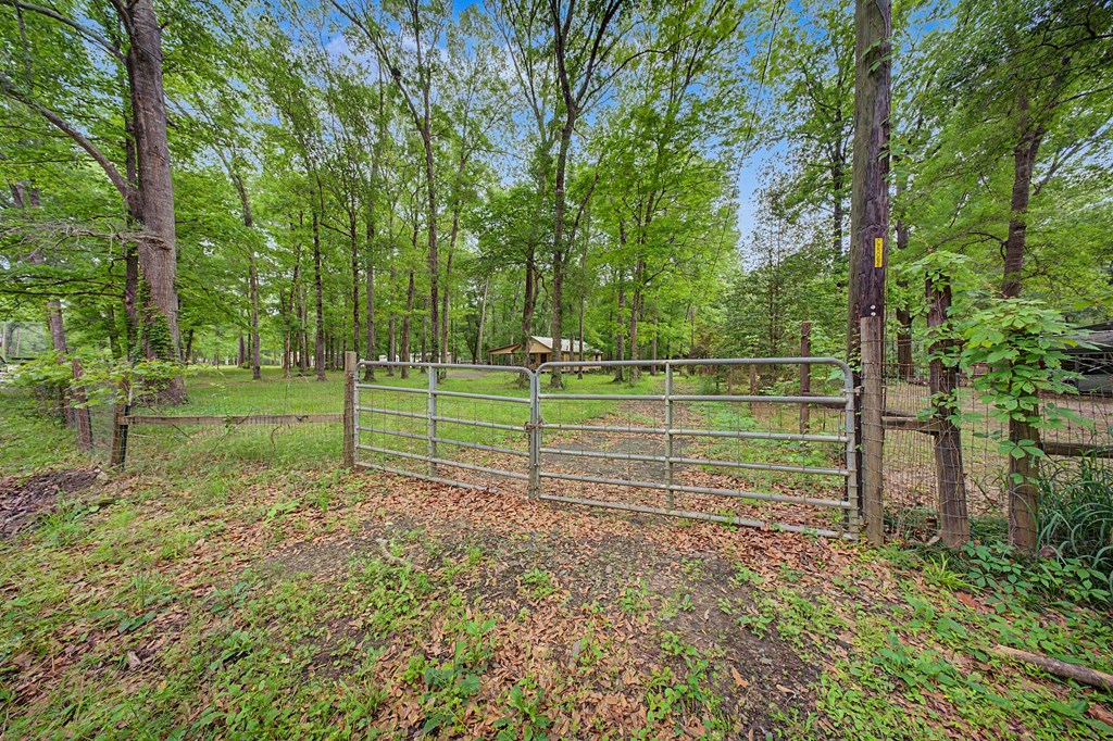 447 Private Rd 6180 Property Photo 16