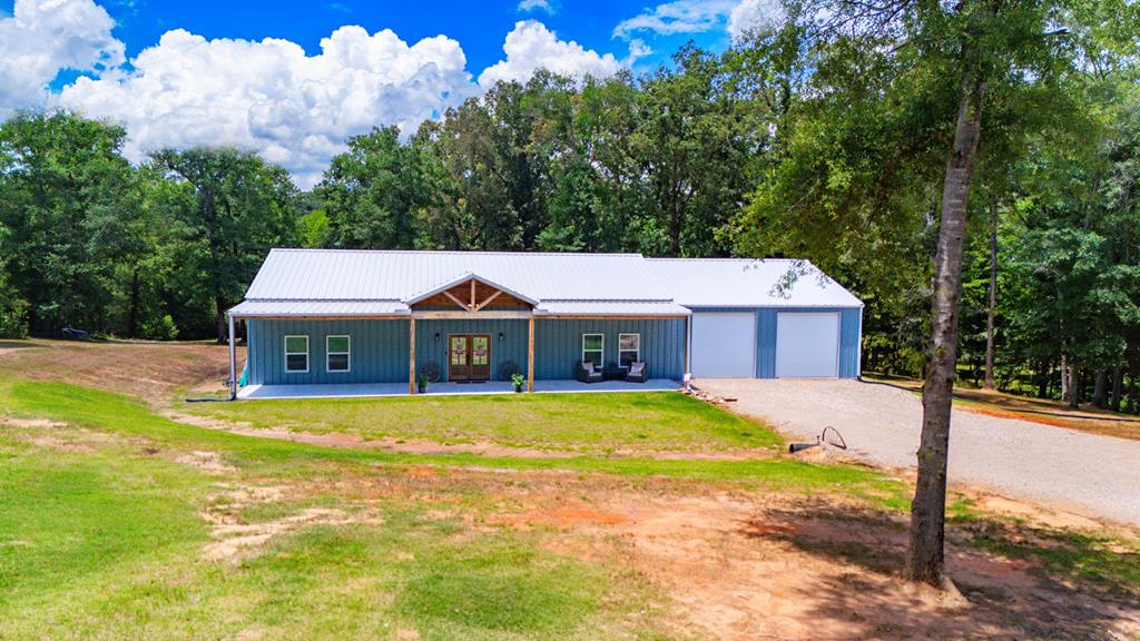 550 Woodland Oaks Drive Property Photo 1
