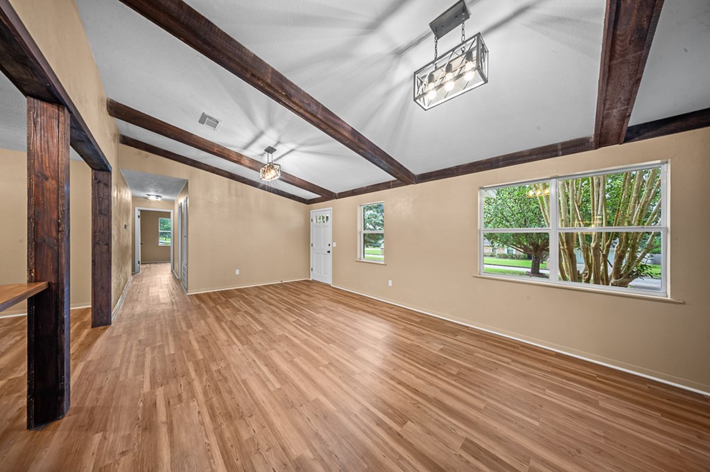 1504 Spruce Property Photo 4