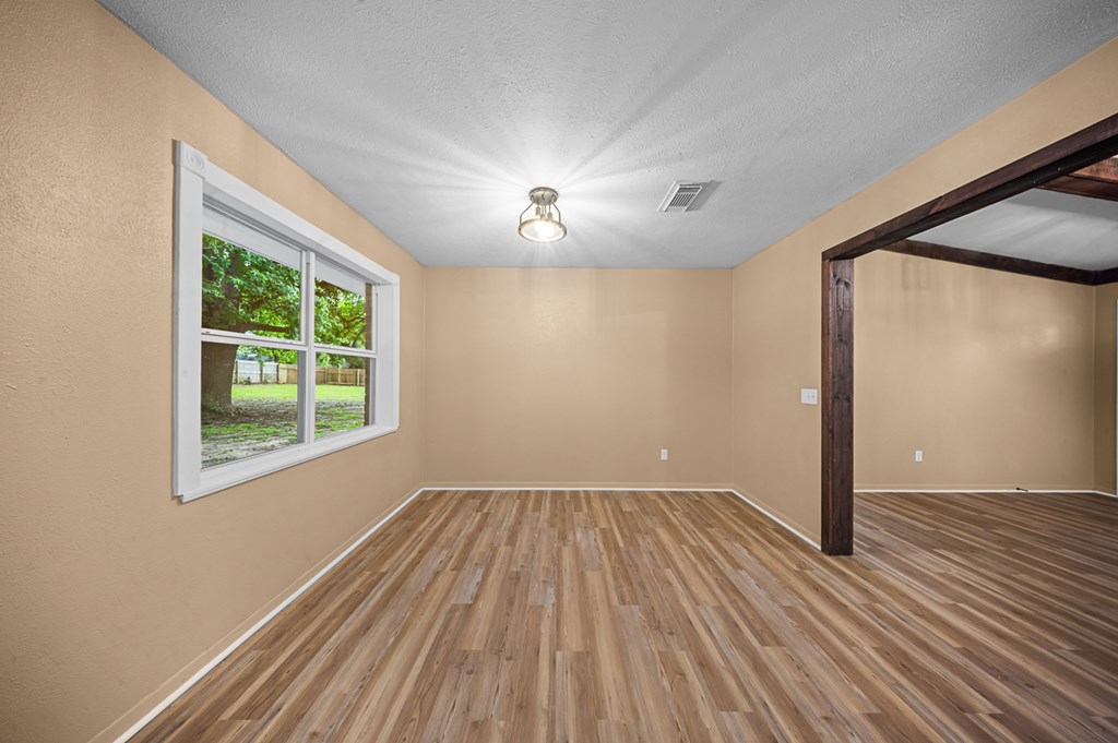 1504 Spruce Property Photo 6