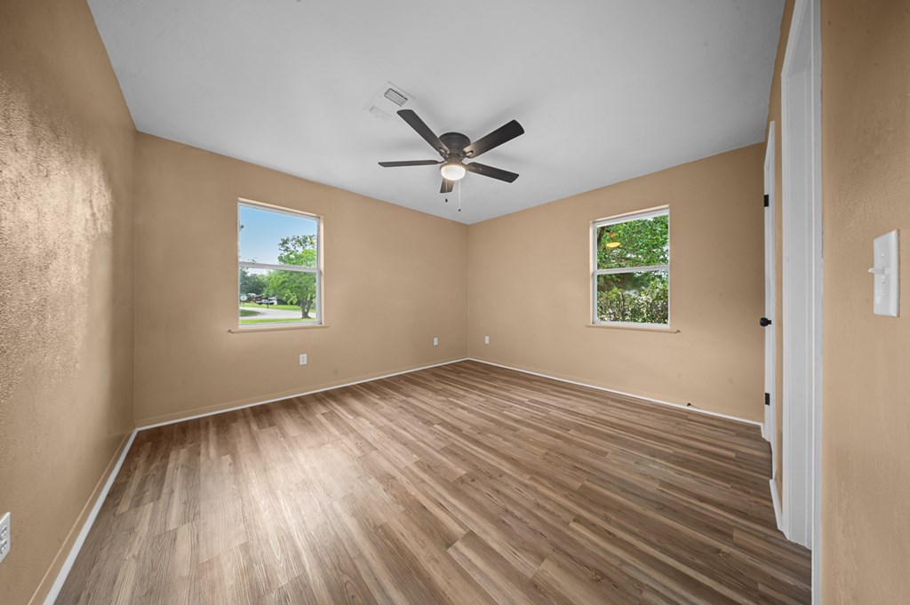 1504 Spruce Property Photo 9