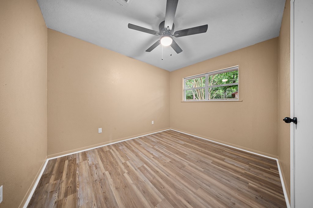 1504 Spruce Property Photo 10