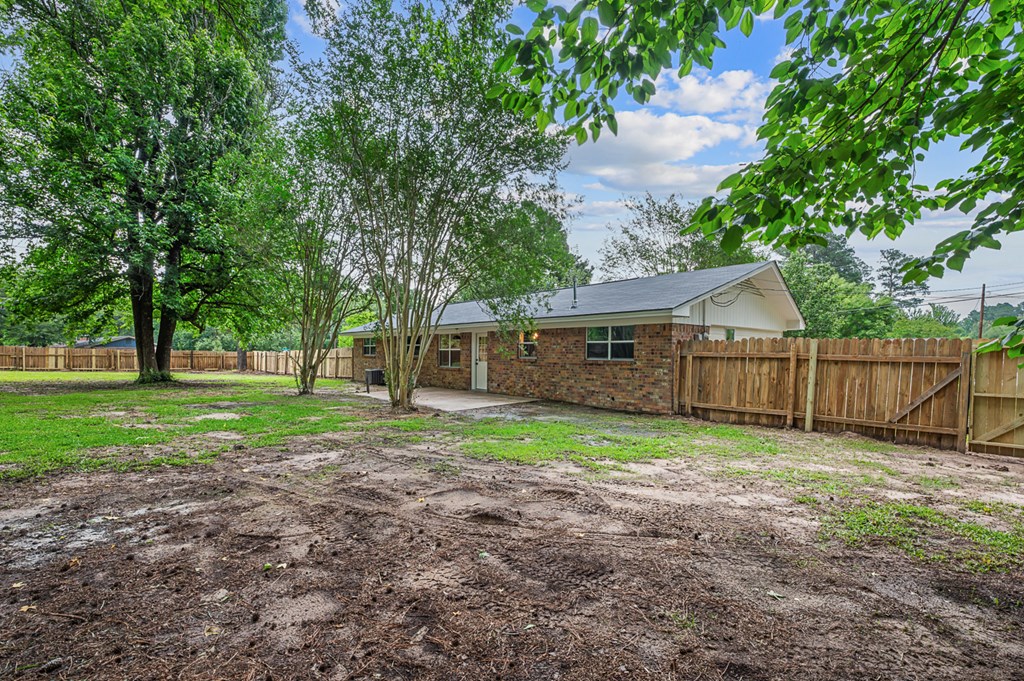 1504 Spruce Property Photo 20
