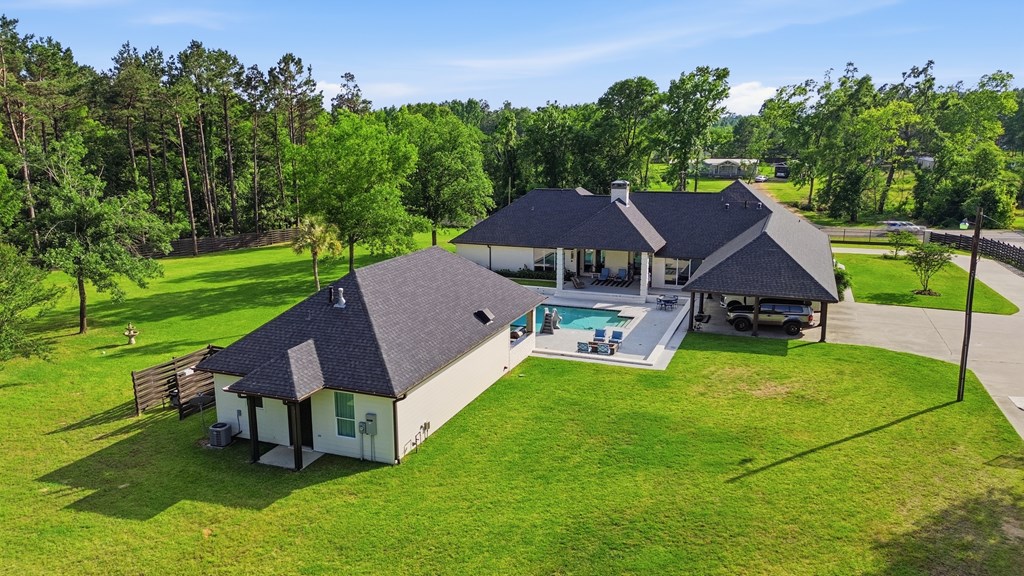103 Holly Property Photo 10