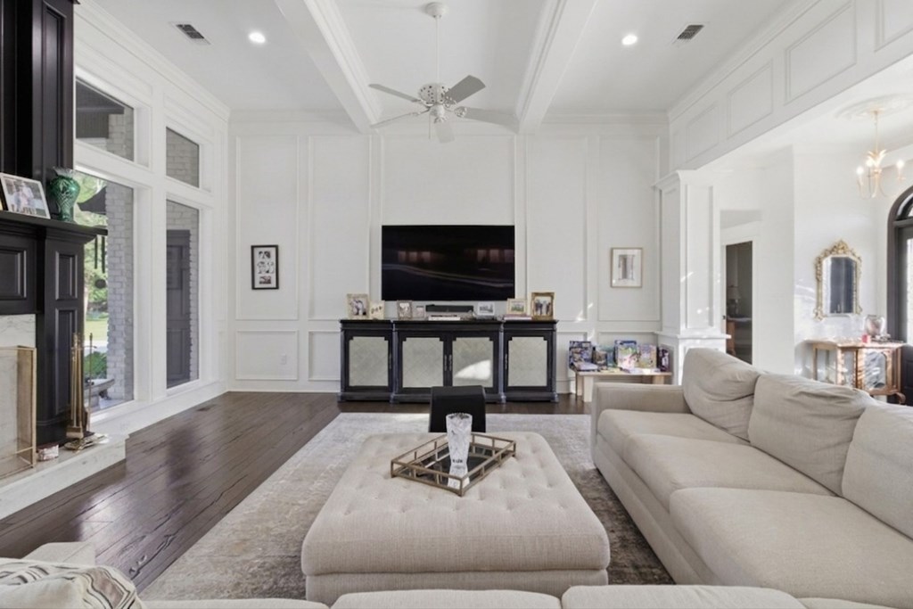 103 Holly Property Photo 15