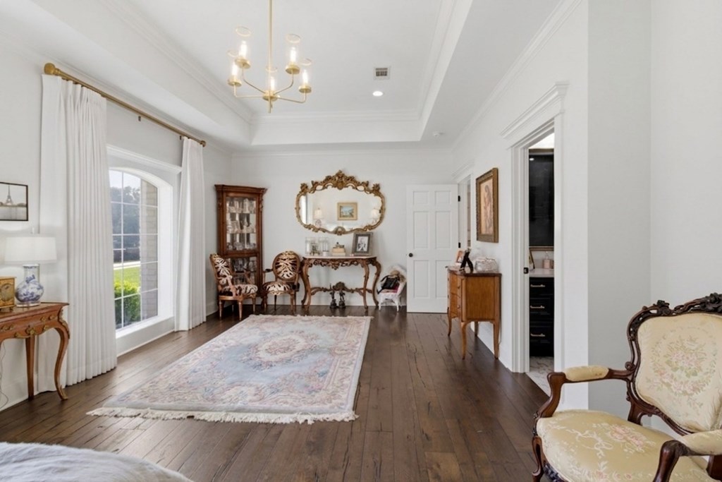 103 Holly Property Photo 35