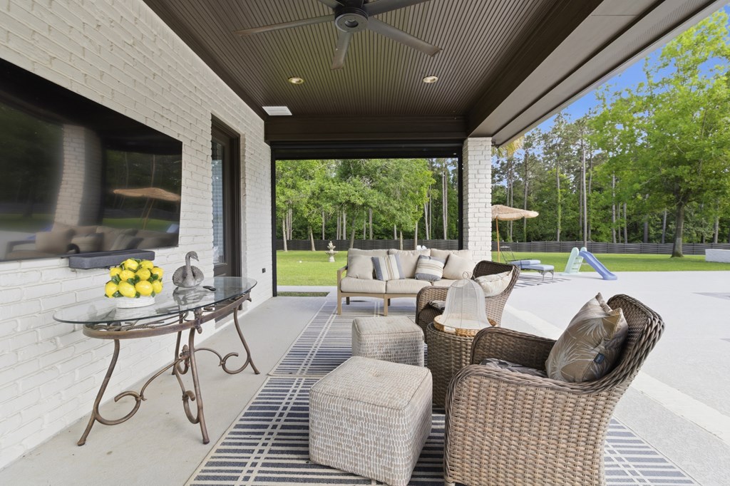103 Holly Property Photo 39