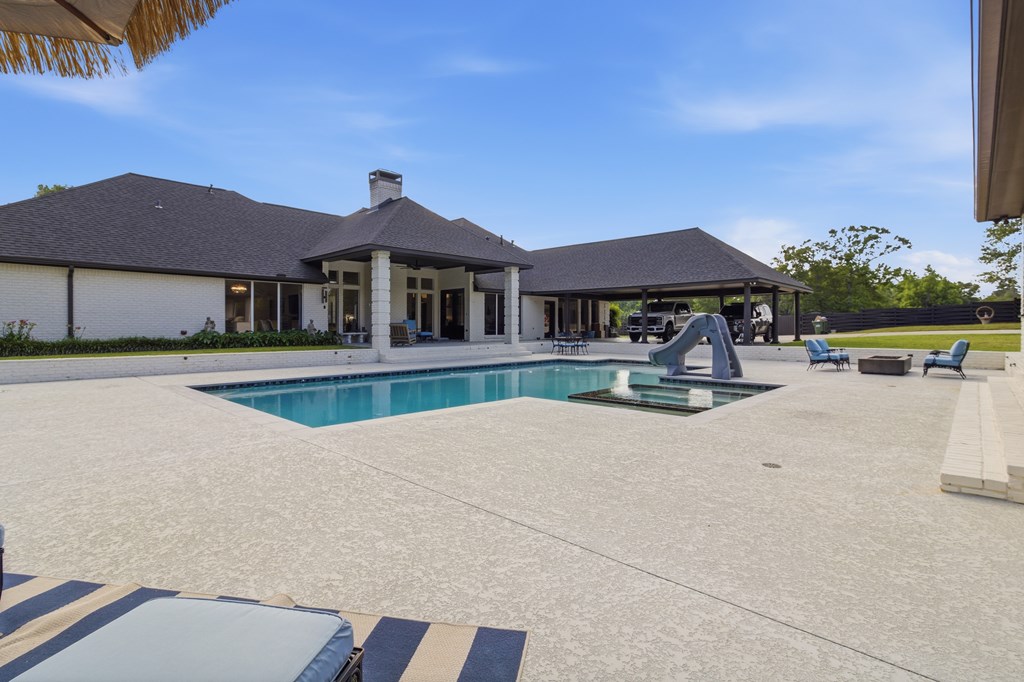 103 Holly Property Photo 49