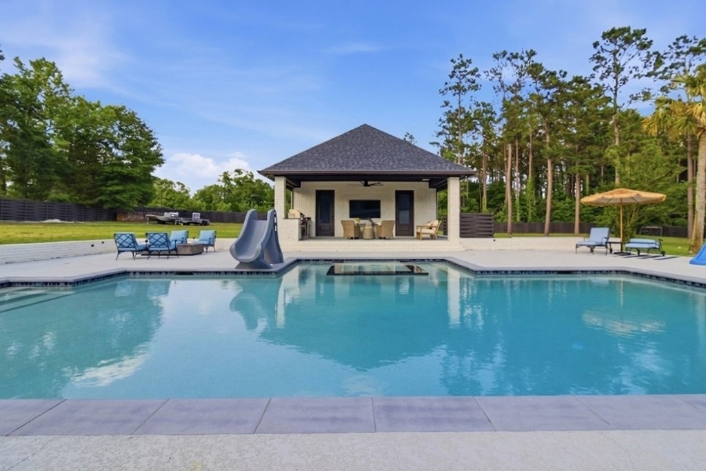103 Holly Property Photo 51