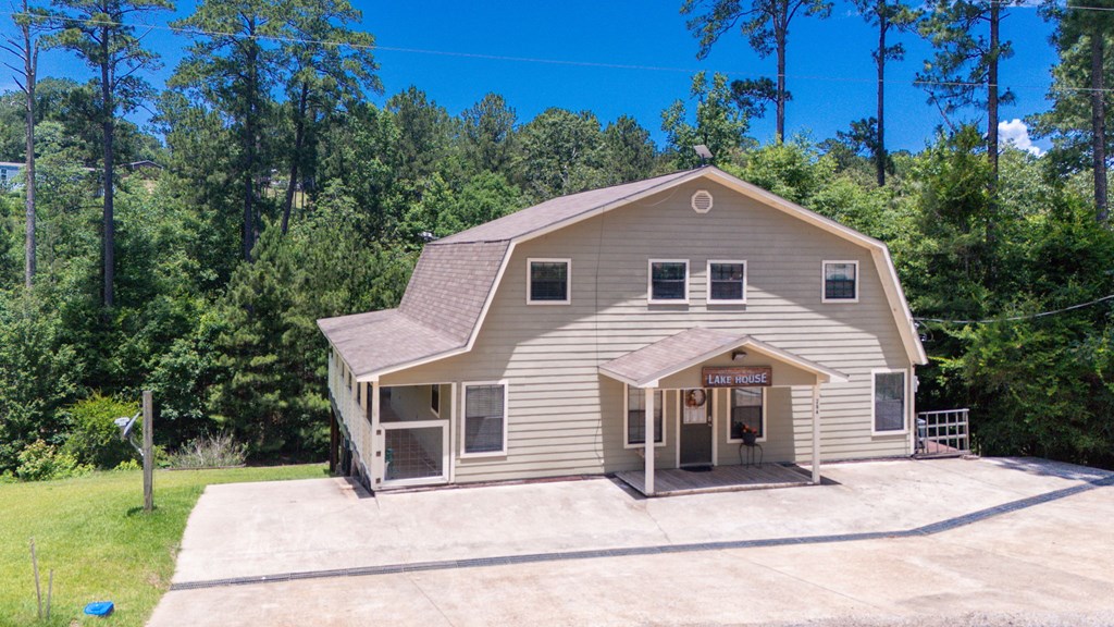264 Wildbriar Drive Property Photo 3