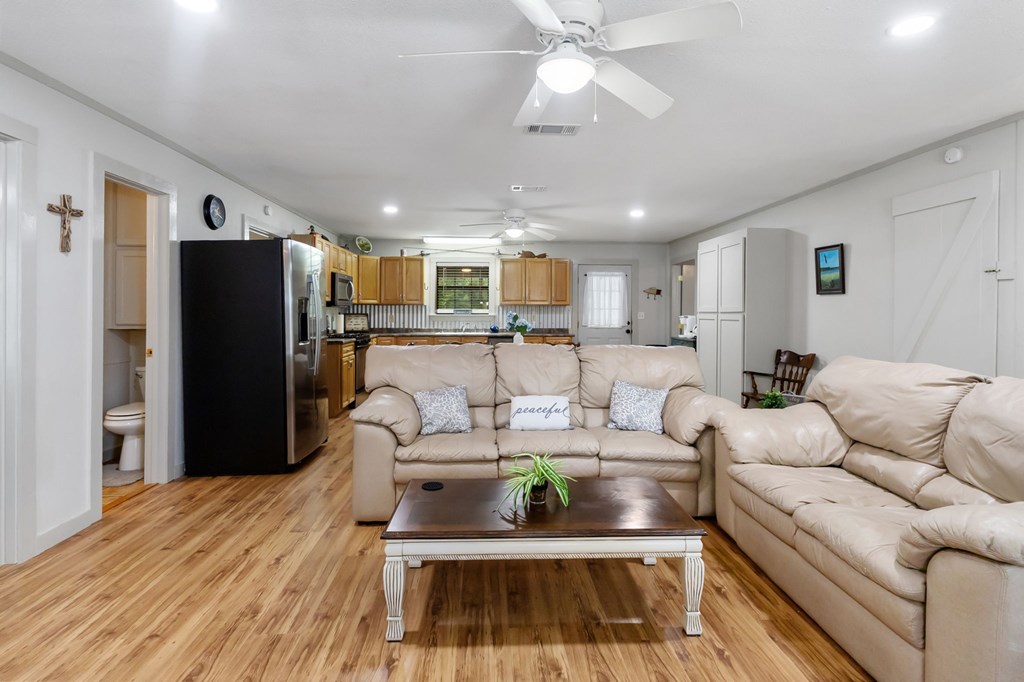 264 Wildbriar Drive Property Photo 8
