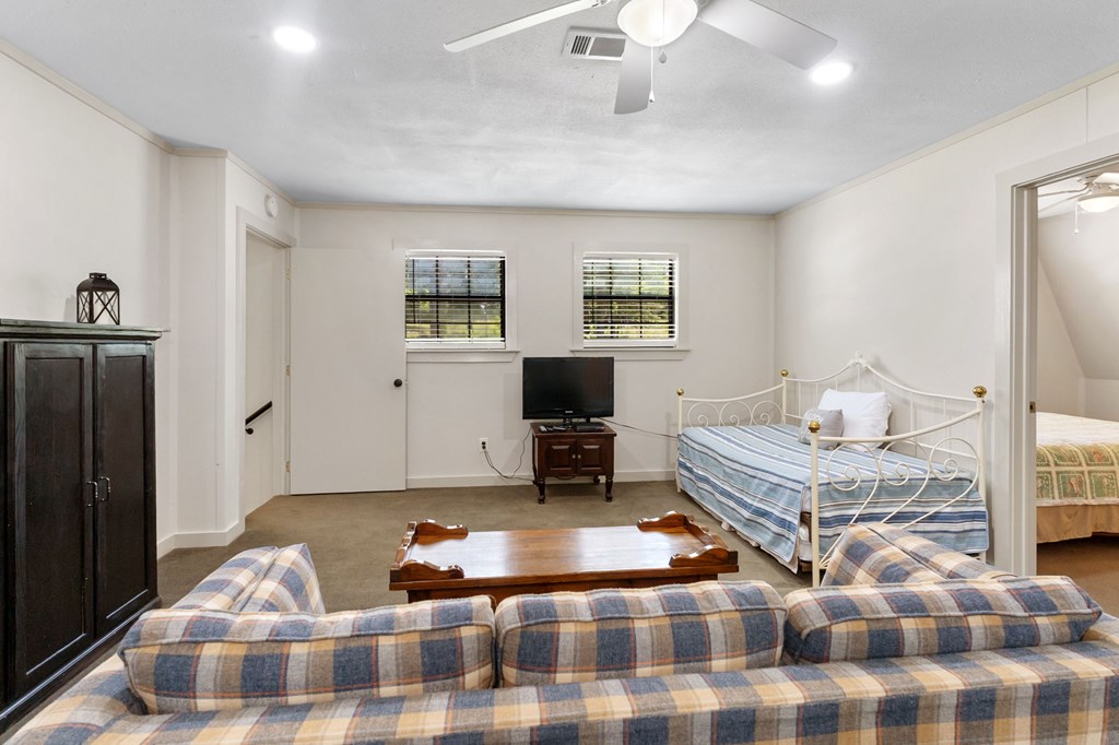 264 Wildbriar Drive Property Photo 19