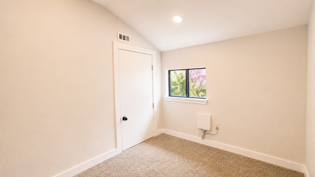41 Harbour Row Drive Property Photo 12