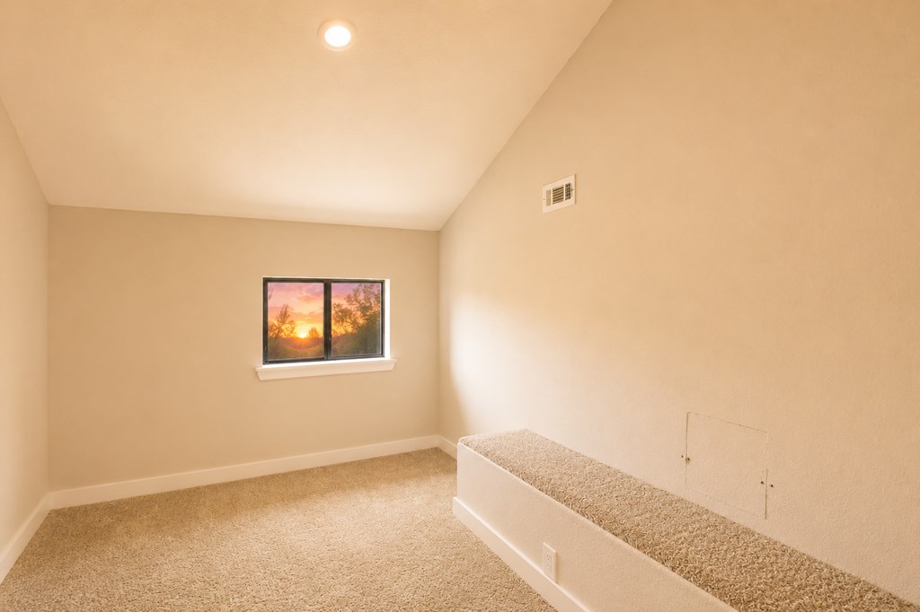 41 Harbour Row Drive Property Photo 17