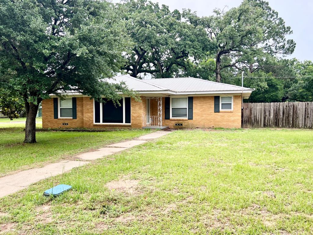 407 Myrtle Street Property Photo 1
