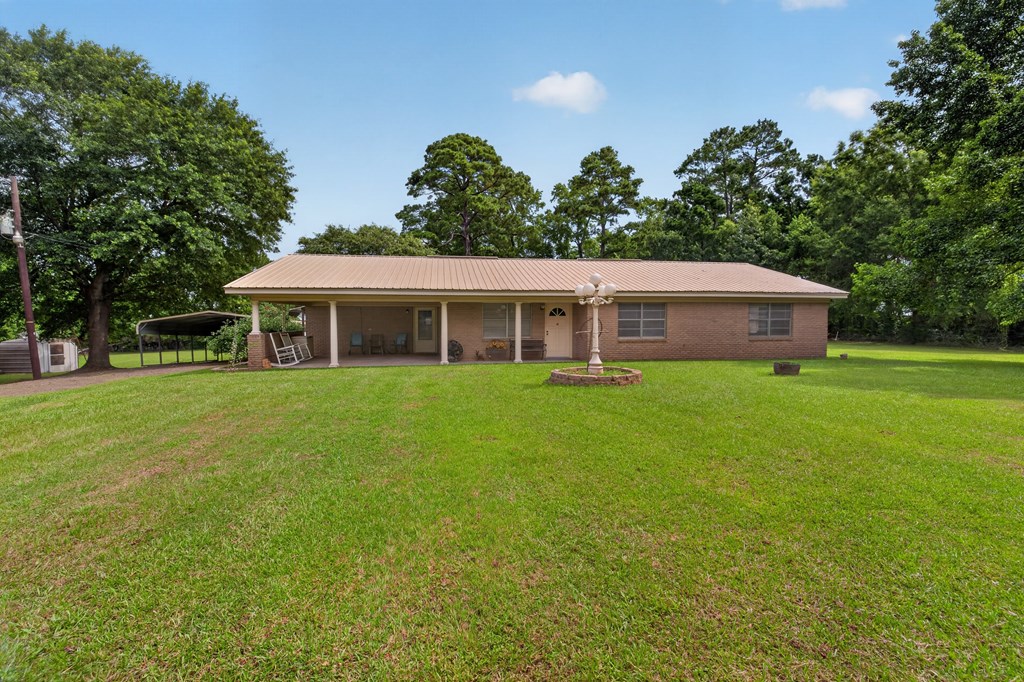 4405 Carters Ferry Rd E Property Photo 2