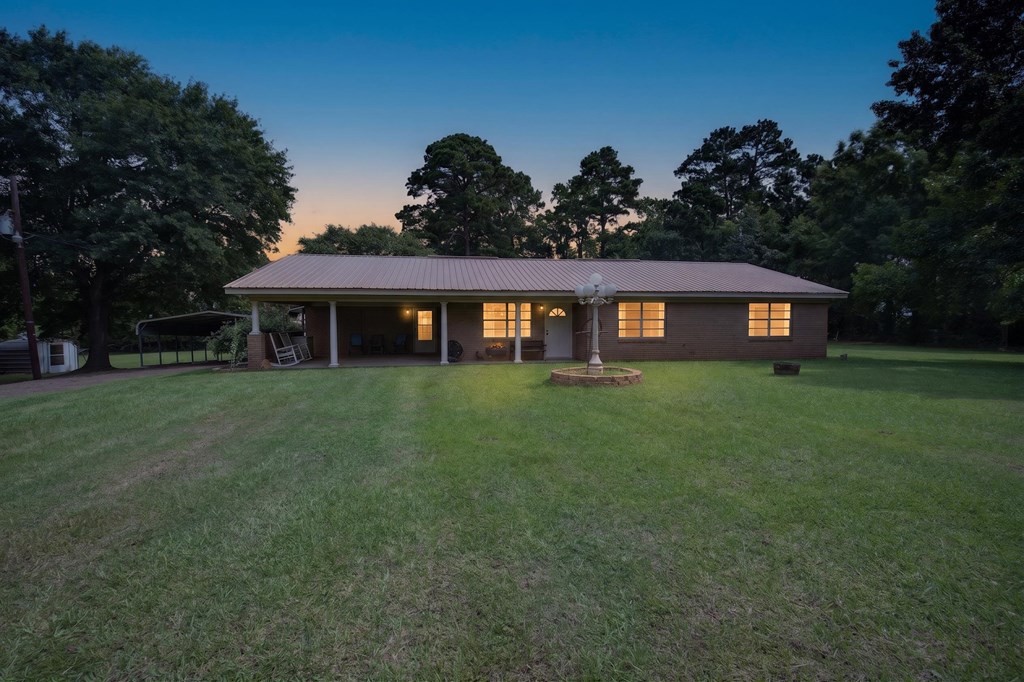 4405 Carters Ferry Rd E Property Photo 3