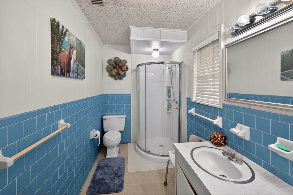 4405 Carters Ferry Rd E Property Photo 26