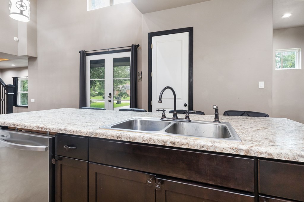 1127 Mantooth Avenue Property Photo 14