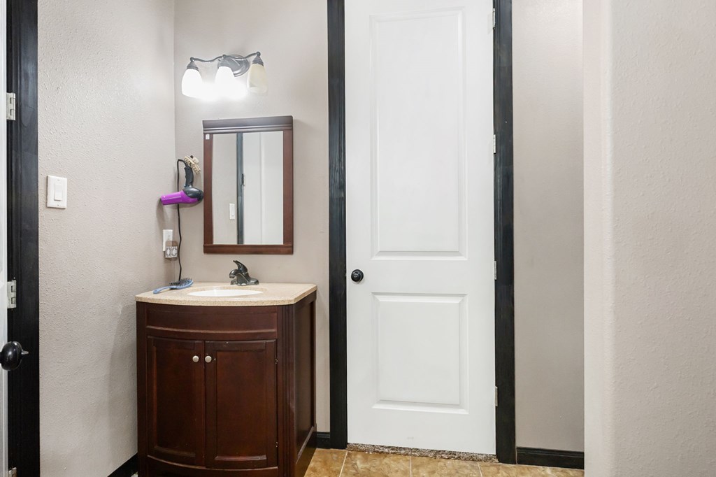 1127 Mantooth Avenue Property Photo 34