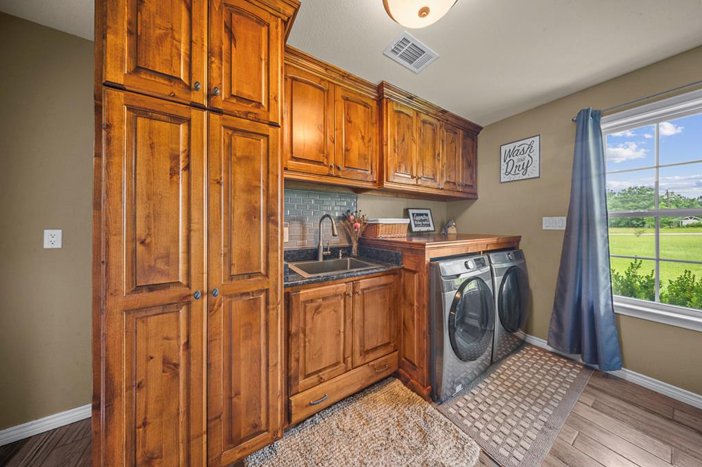 2805 Fm 1005 Property Photo 23