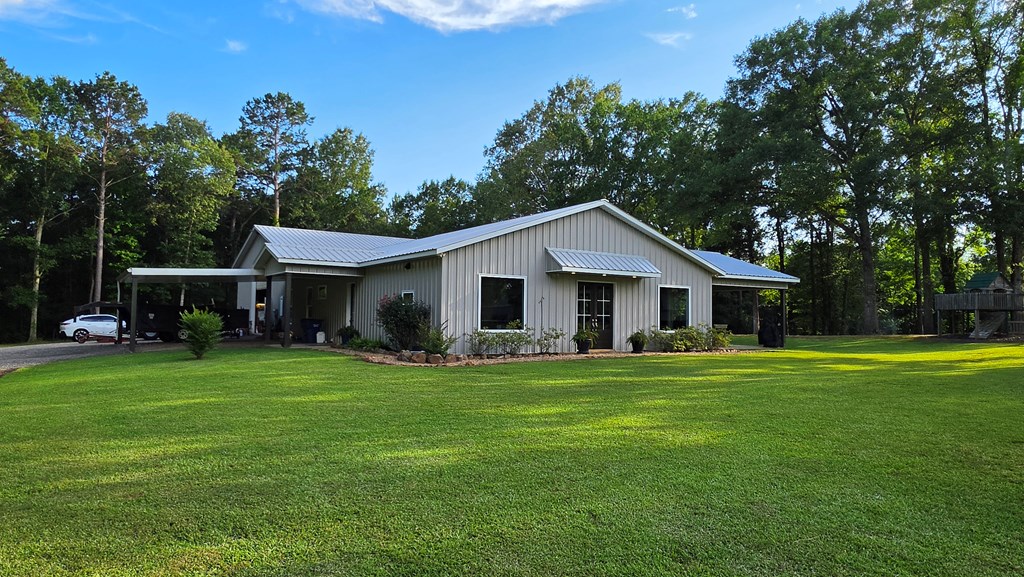 740 Cr 202 Property Photo 3