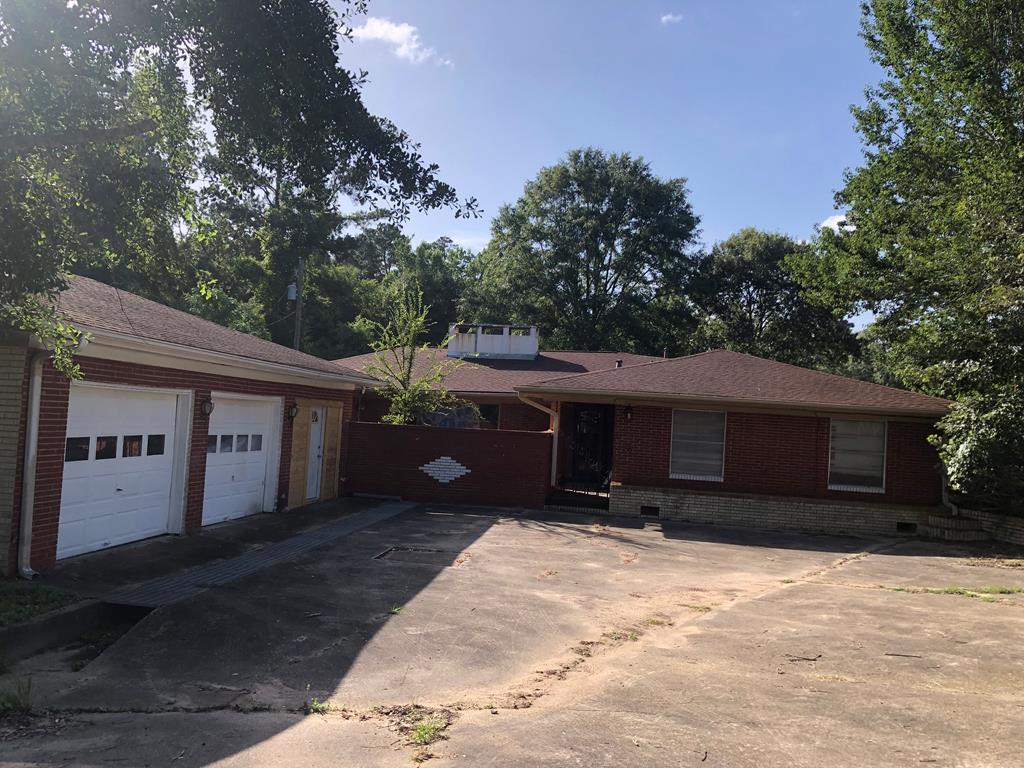 905 Court Street Property Photo 1