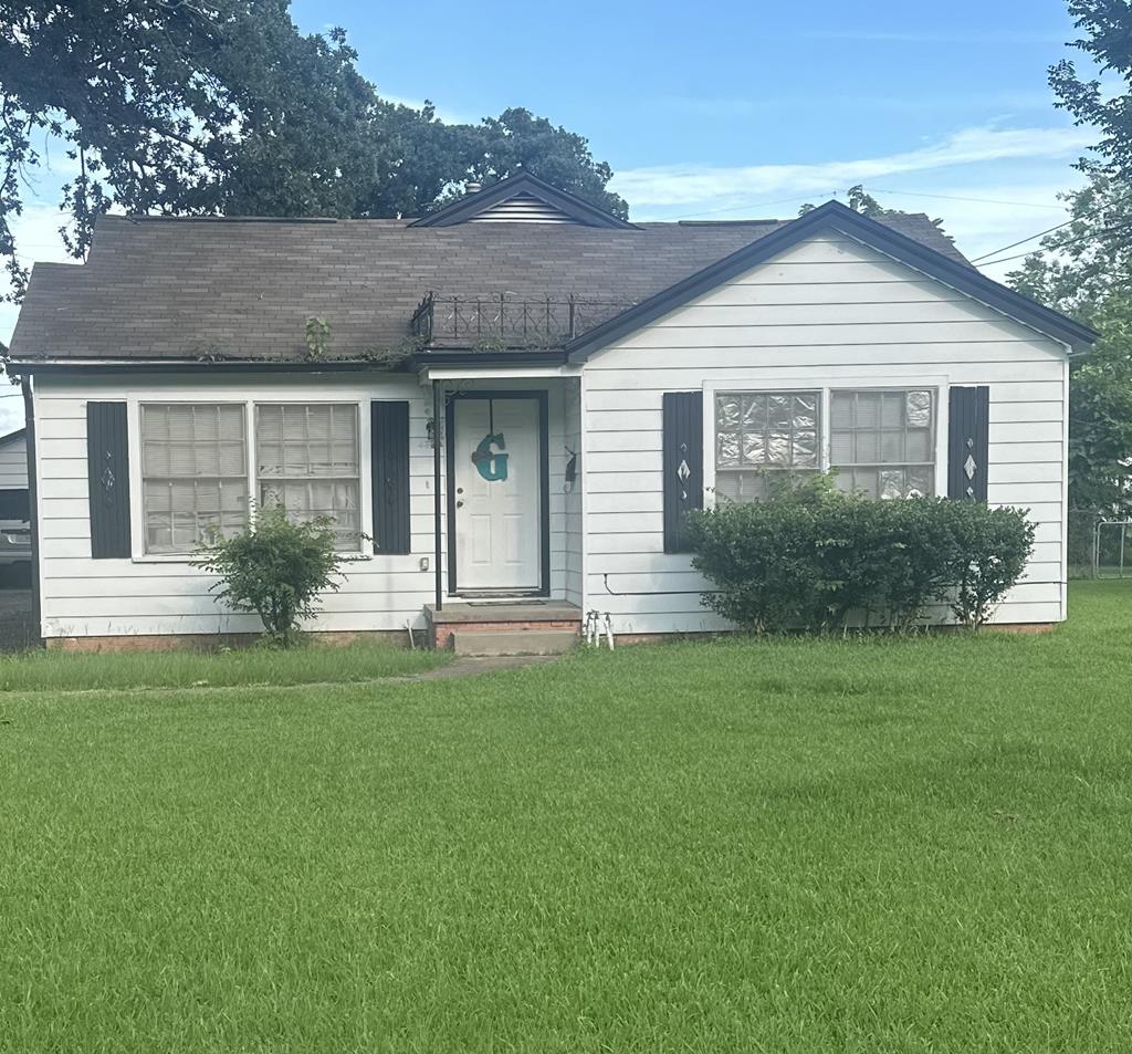 435 S Bynum Street Property Photo 1