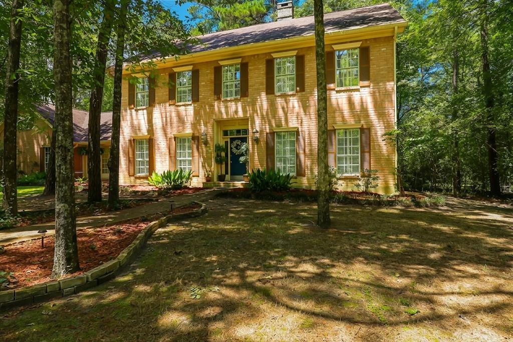 302 Pine Hill Road Property Photo 1