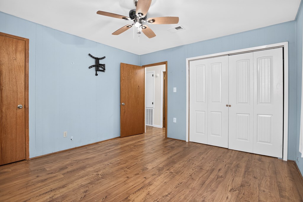 372 Miles Road Property Photo 8