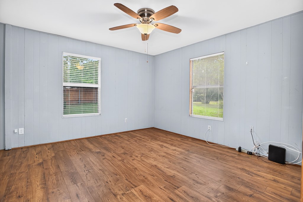 372 Miles Road Property Photo 9