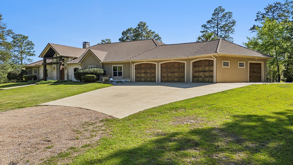 225 Mcgregor Drive Property Photo 9