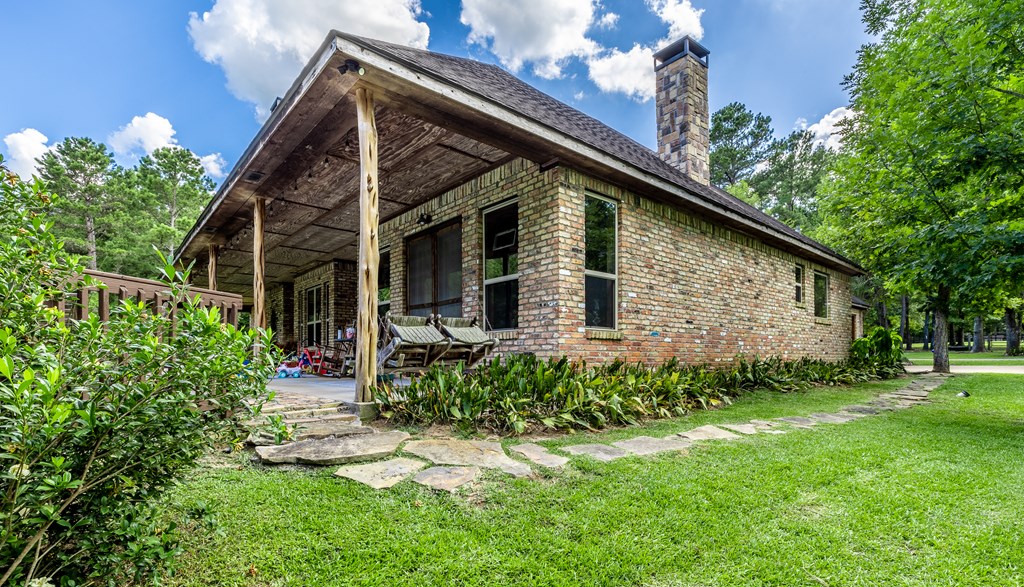 2240 Whitehead Road Property Photo 10
