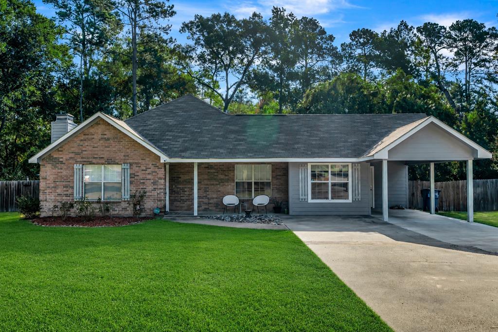 343 Cedaridge Property Photo 1
